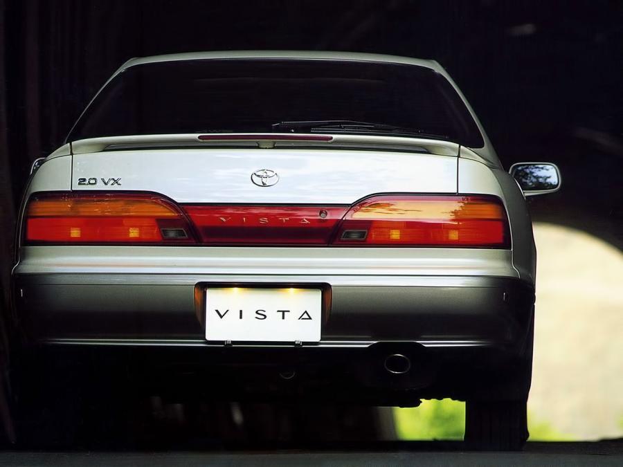  Toyota Vista Hardtop 1990 года  (фото 3 из 4)